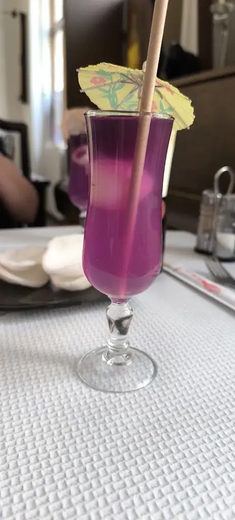 Emilie Renault_Indochine_Alençon_review