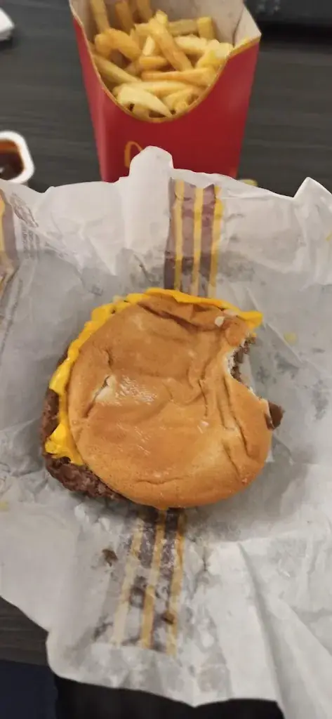 Menu_McDonald's_Condé-sur-Sarthe_image_6