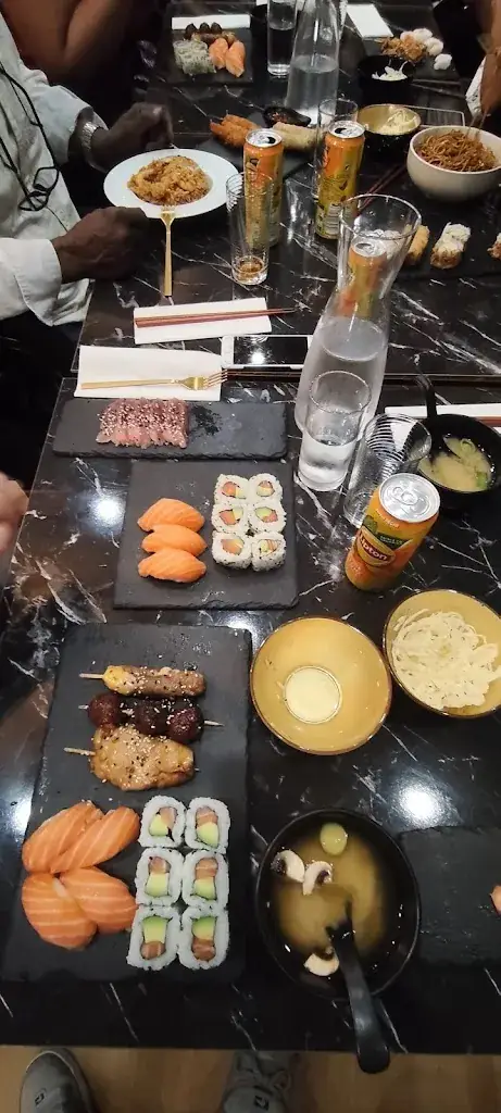 Amadou Traoré_Sakuraa Sushi&Thaï_Alençon_review