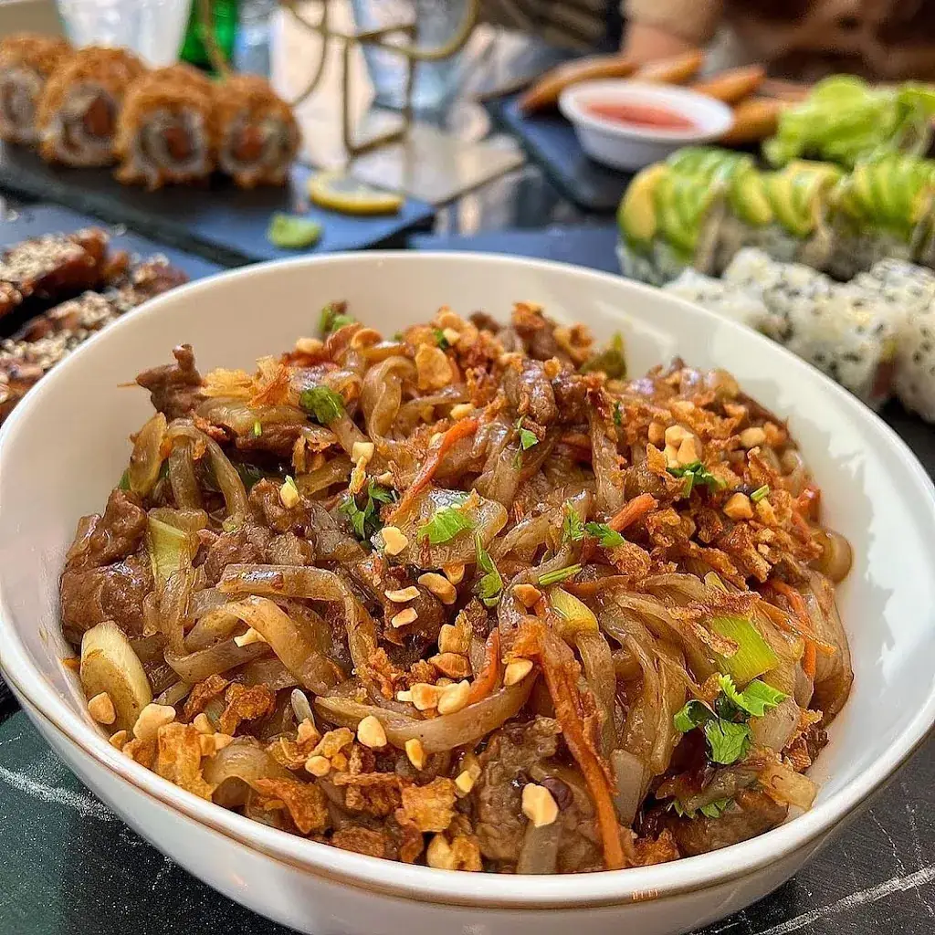 Sakuraa Sushi&Thaï restaurant in Alençon