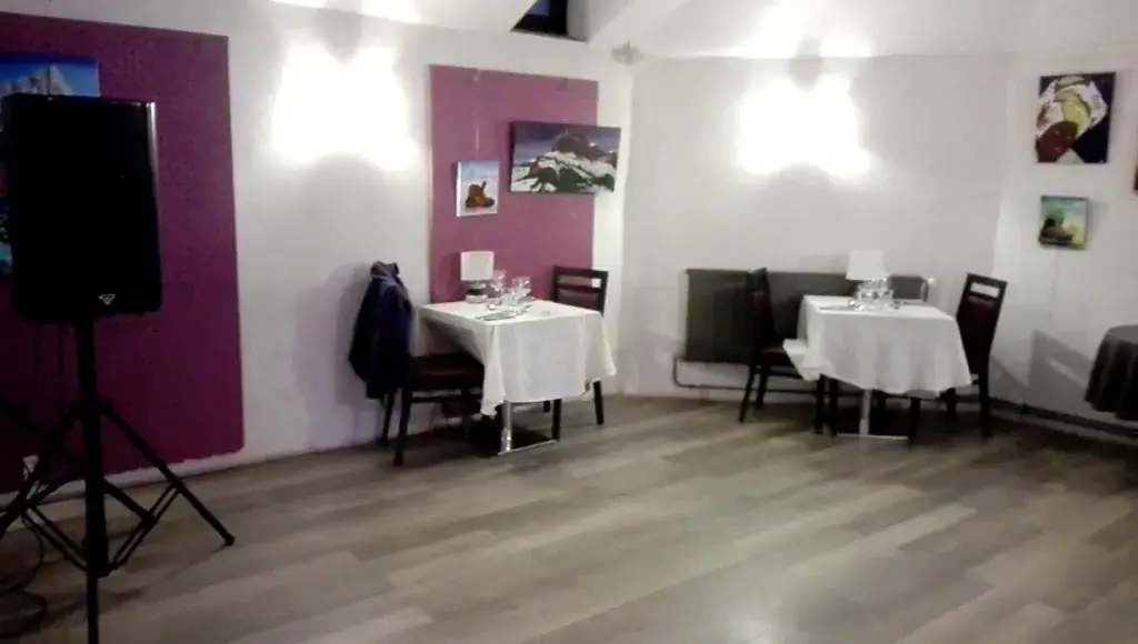 Le Château des Arènes_Gières_slider_image_2