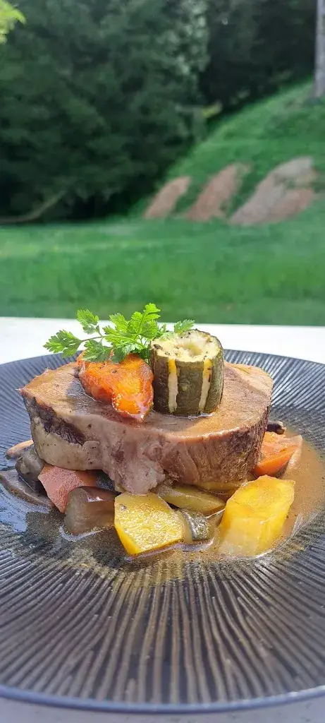 Le Château des Arènes_Gières_slider_image_3