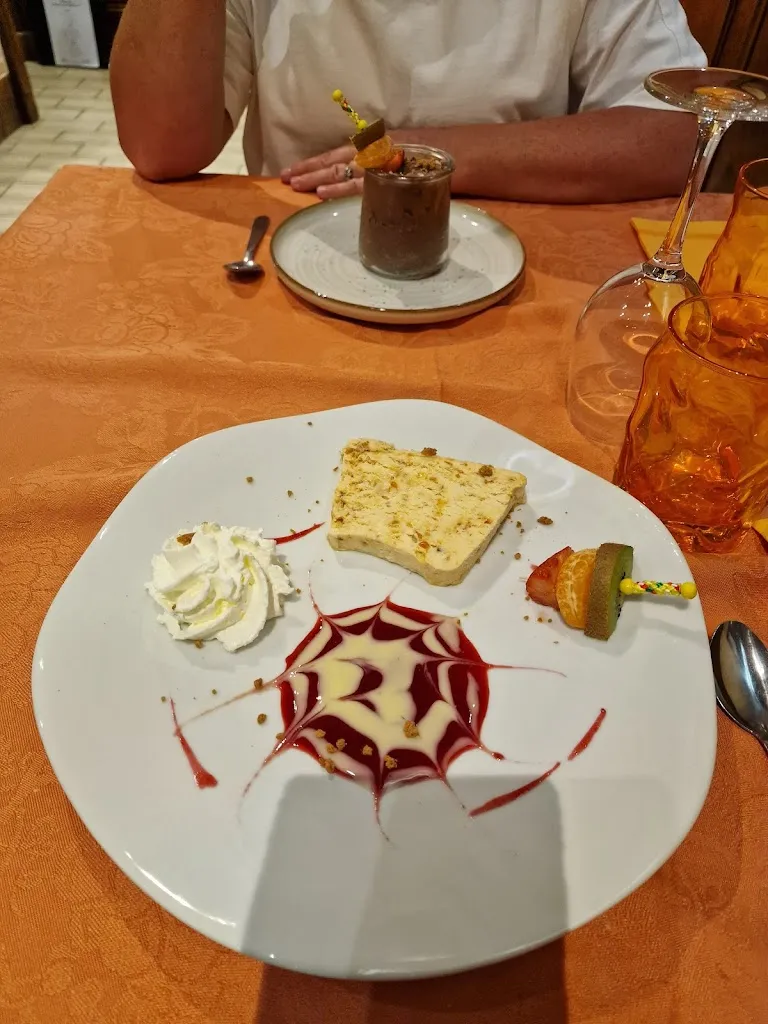 G Goodridge_Le Florida_Cormeilles_review