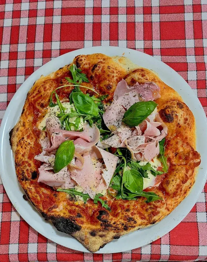 Pizza Capri_Cormeilles_slider_image_2