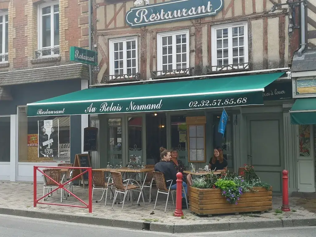 AU RELAIS NORMAND restaurant in Cormeilles