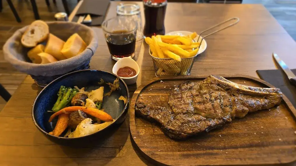 Dominic L._Prime Steak & Grill_Franconville_review