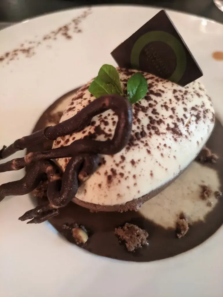 Christopher Briand_Le Quai Est_Courseulles-sur-Mer_review