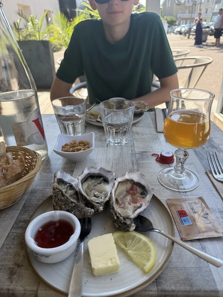 Rupert Nickell_L'Authentique_Courseulles-sur-Mer_review