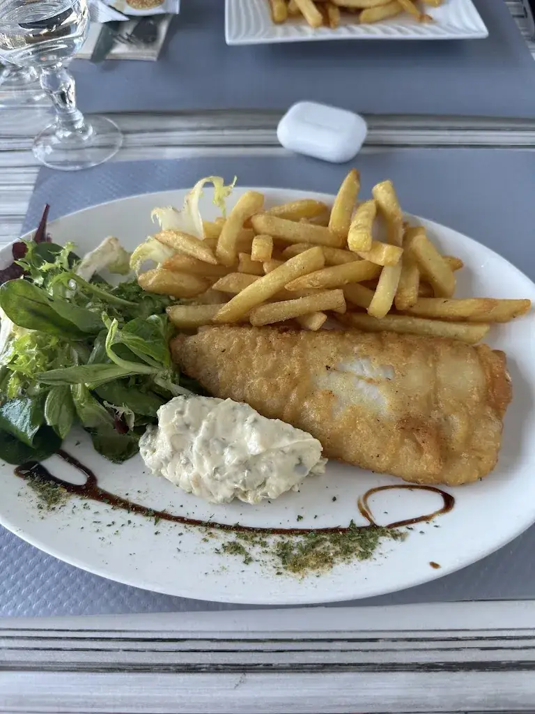 joeyrulez_Hôtel - Restaurant : Au P'tit Mousse_Courseulles-sur-Mer_recensione