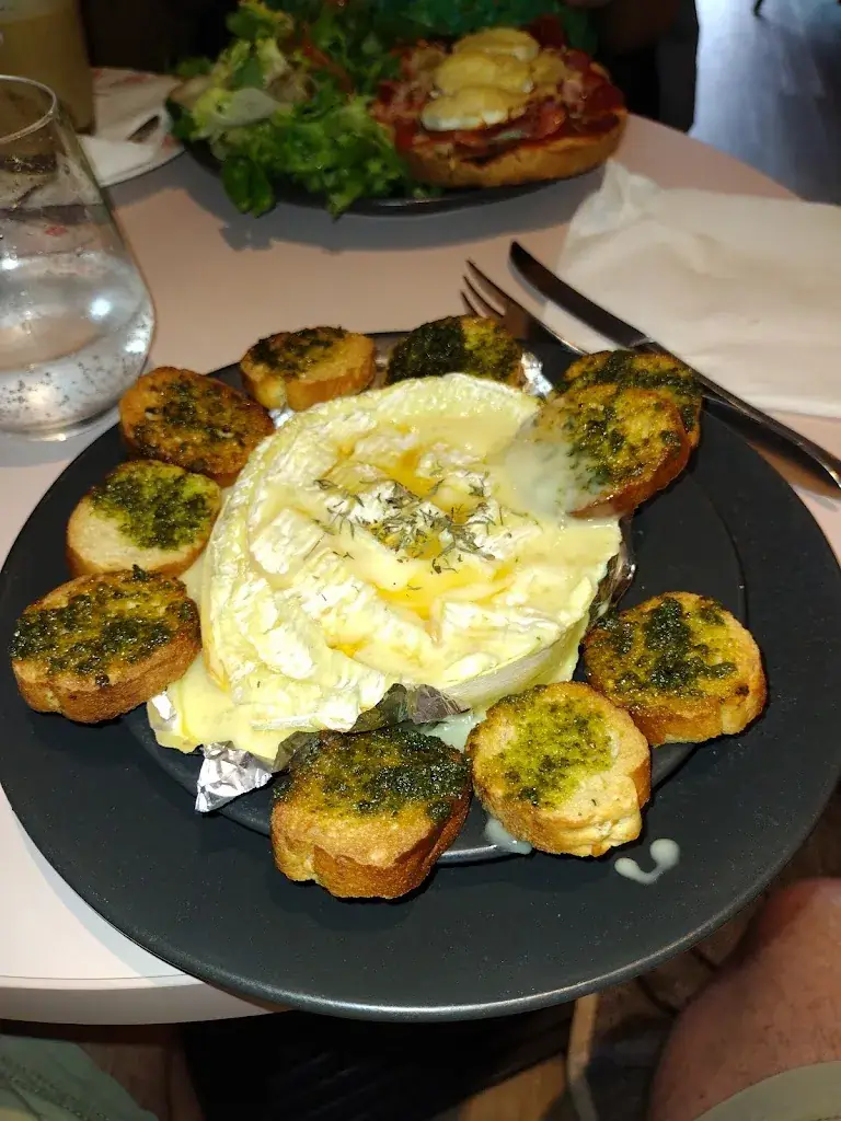 M J_Coffee & Tea_Courseulles-sur-Mer_review