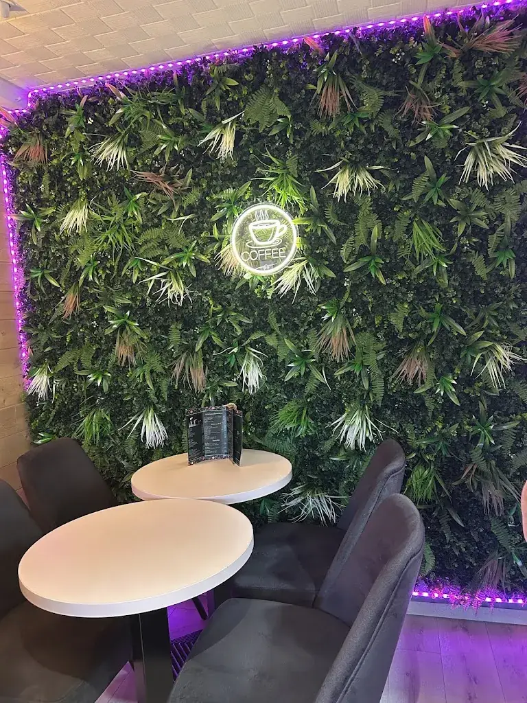 Coffee & Tea restaurant in Courseulles-sur-Mer