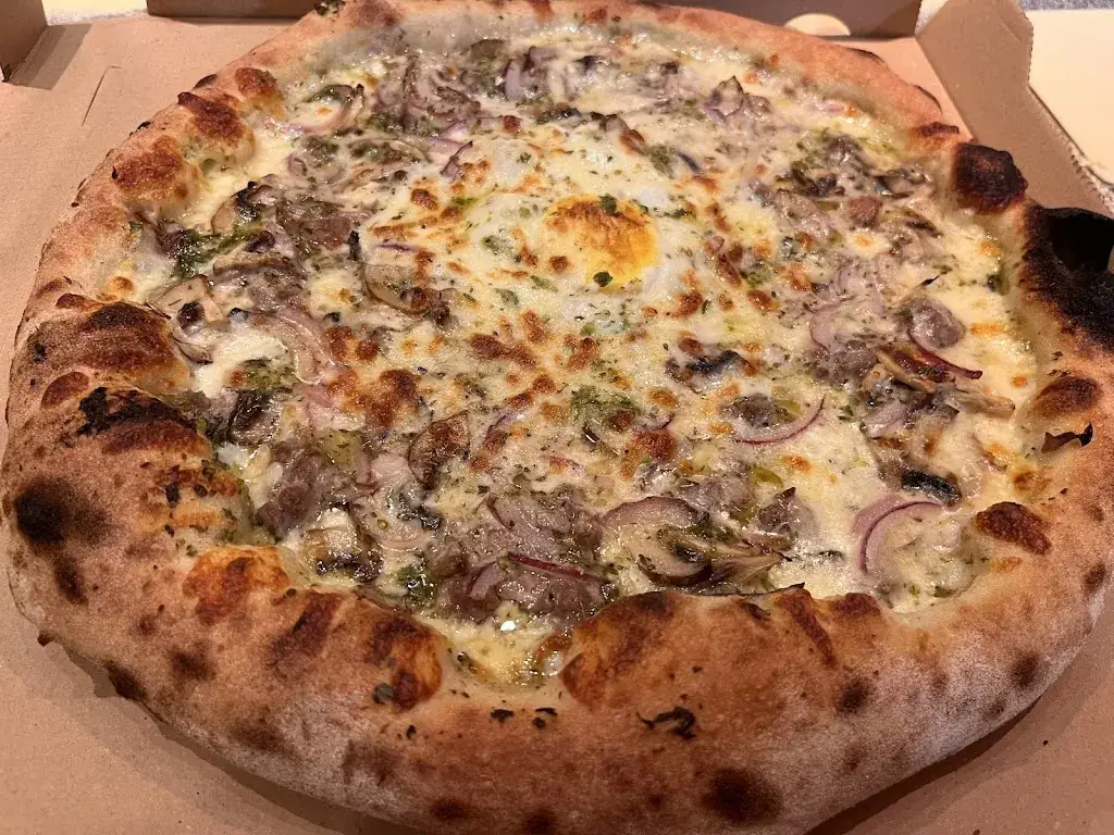 Vinyl Pizza_Courseulles-sur-Mer_slider_image_2