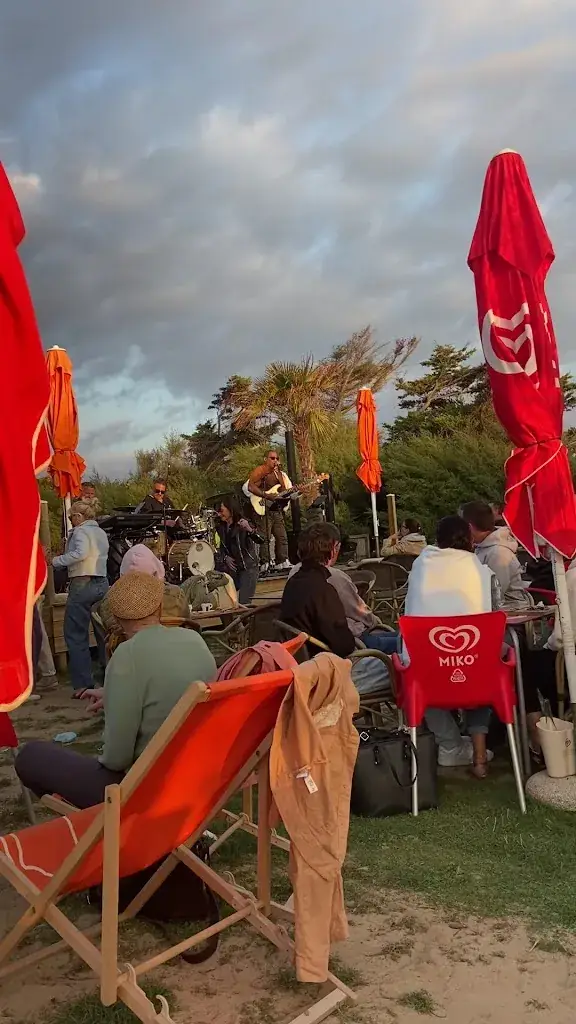 Yvon G_Sunny Bar_Courseulles-sur-Mer_Bewertung