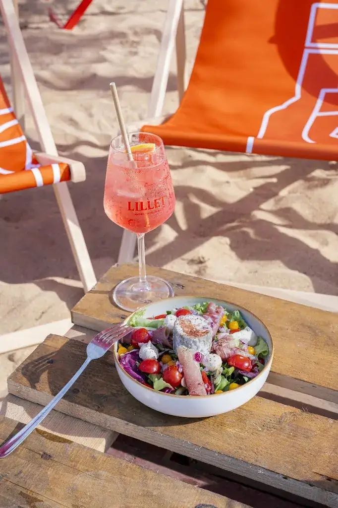 Sunny Bar_Courseulles-sur-Mer_slider_image_2