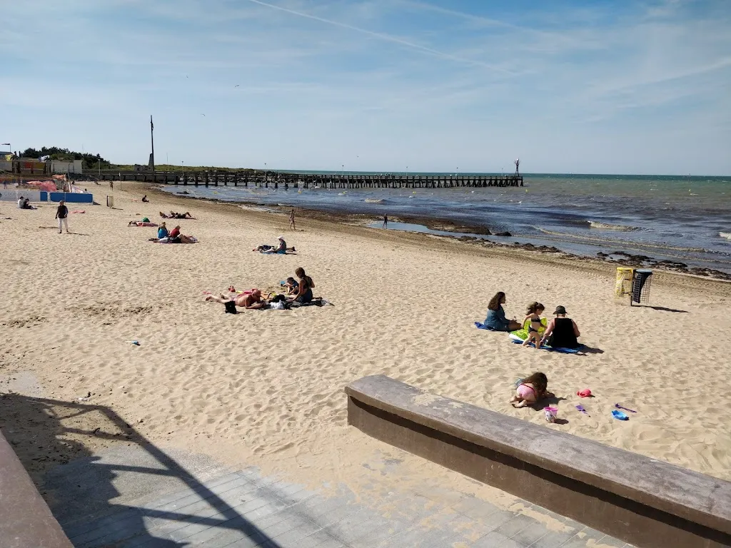 Plage de Courseulles sur Mer Restaurant in Courseulles-sur-Mer