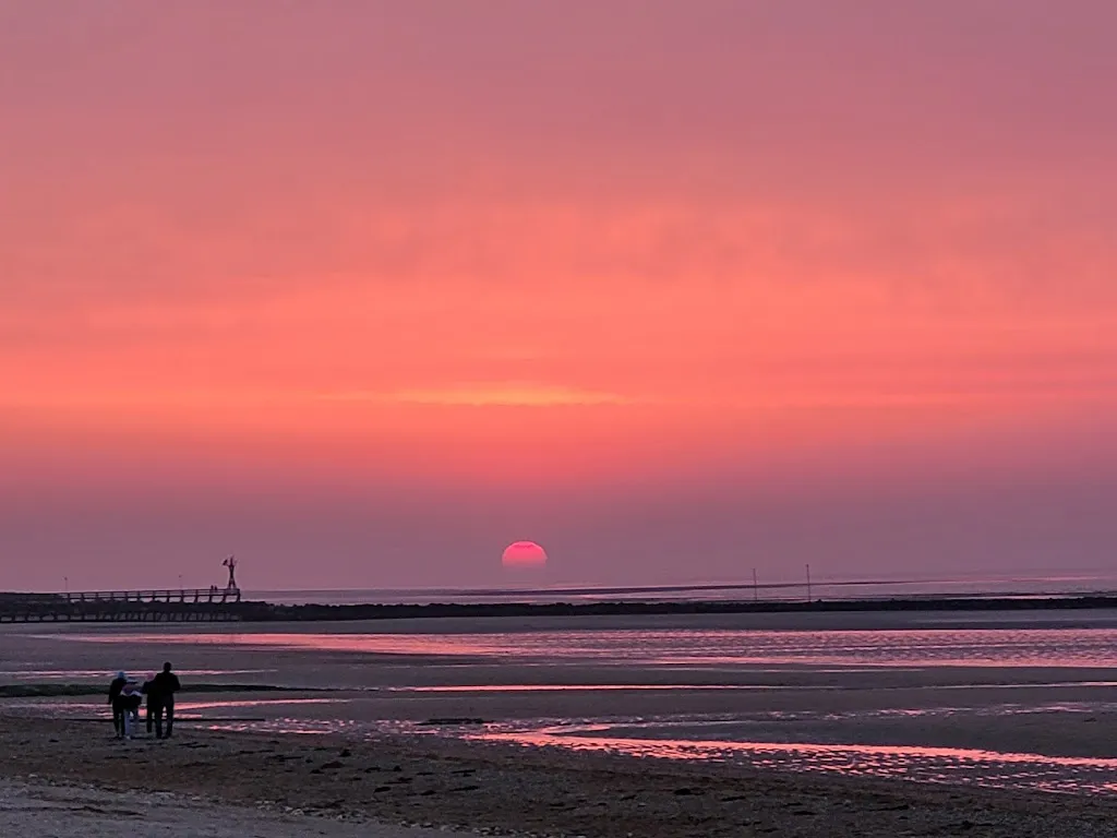 Plage de Courseulles sur Mer_Courseulles-sur-Mer_slider_image_3