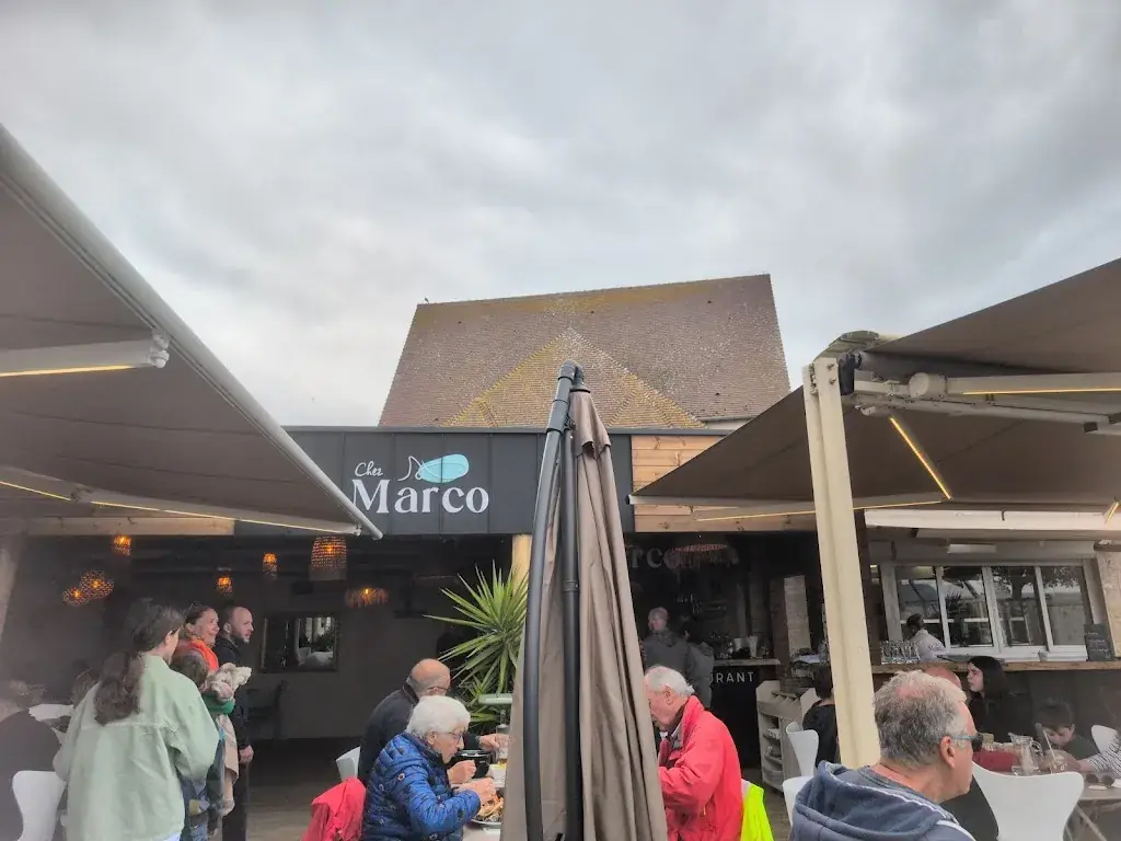 Vanessa Franco _Coquillages & Crustacés_Courseulles-sur-Mer_review