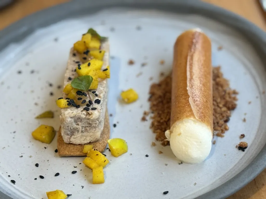 Zicong Wang_La Belle Epoque_Normandie_review