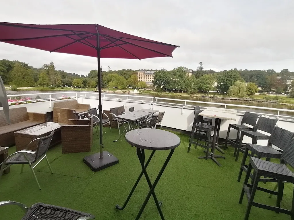 Le Café de Paris restaurant in Normandie