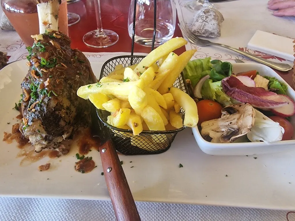 Le Café de Paris_Normandie_slider_image_3