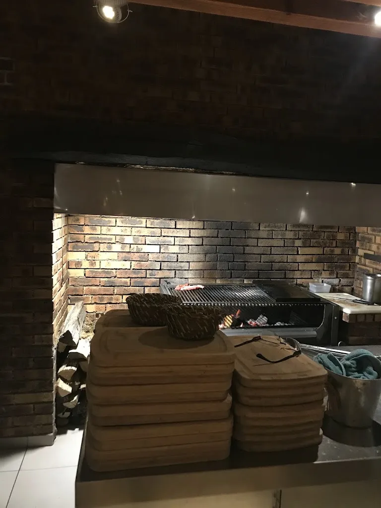 Sari Hamalainen_Restaurant L'incontournable_Grenay_review