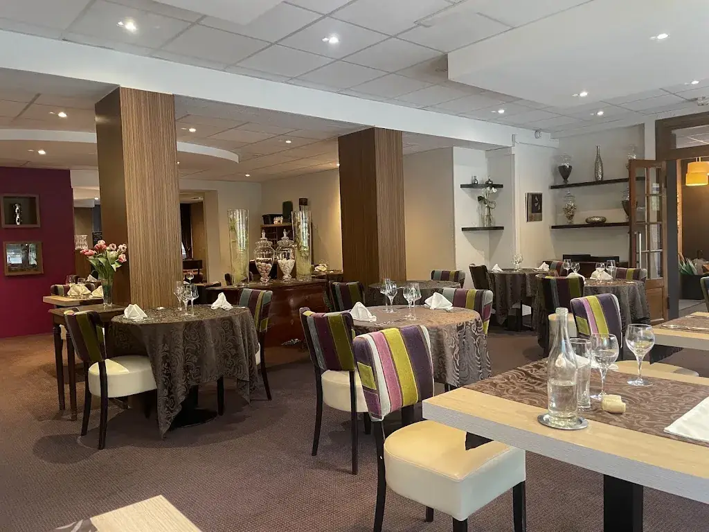 Samia Abba Roussel_Restaurant Le Naomi_Normandie_review