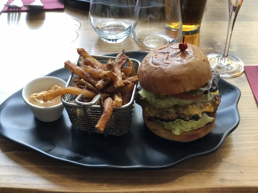 Food factory’s_Alençon_slider_image_2