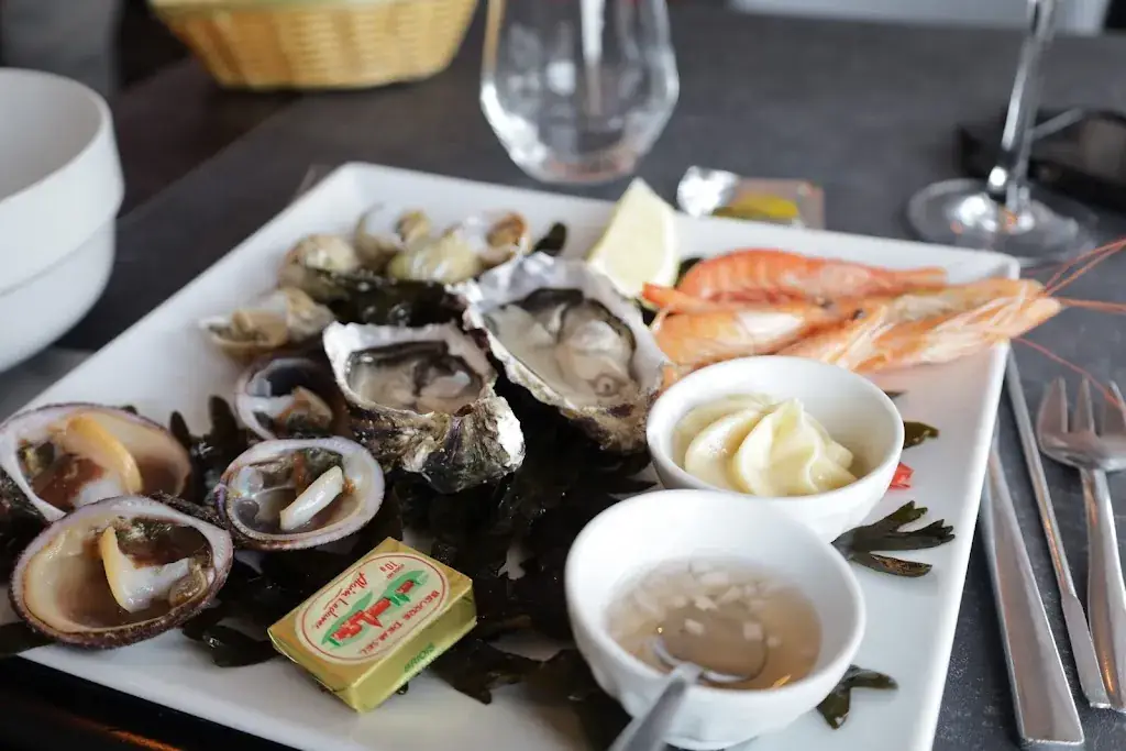 Olga Tchaikovska_Grain d'sel_Tréport_review