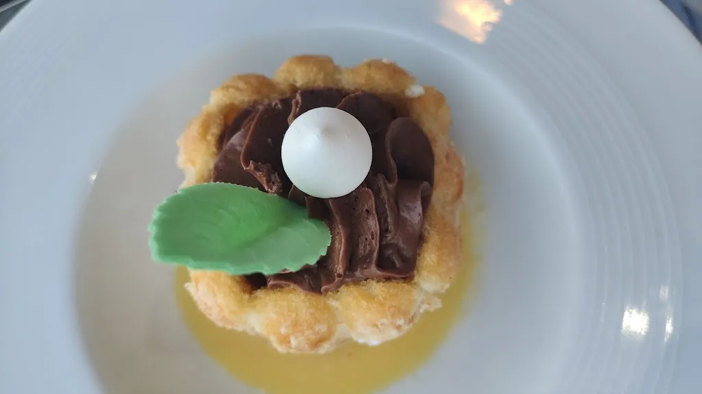 Cat Pinto_La Calypso_Tréport_review