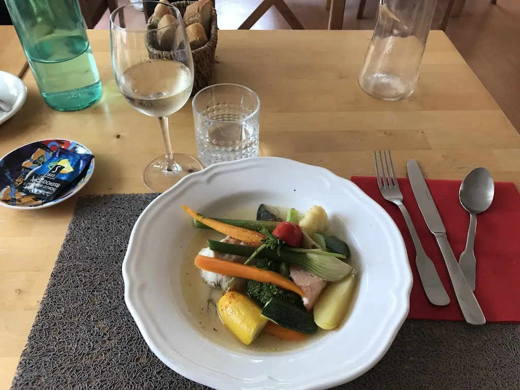 Maggie Jia_La Pile d'Assiettes_Tréport_review