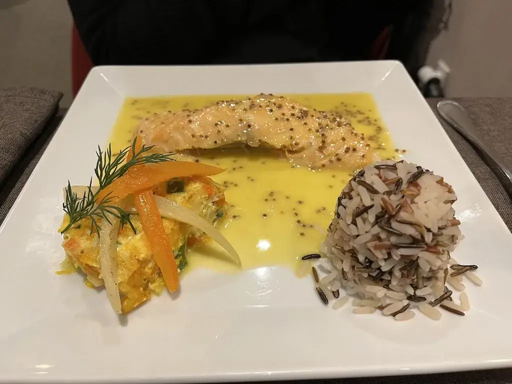 Buhnevici Nicolae_Restaurant de la Poste_Eu_review