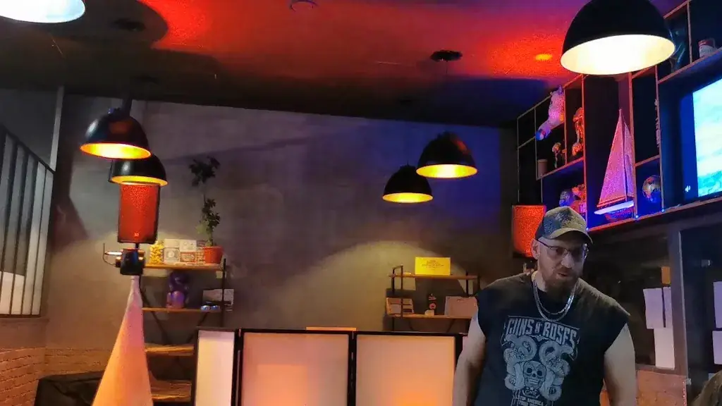 Dany Hdl_Le pacy'loin_Pacy-sur-Eure_recensione