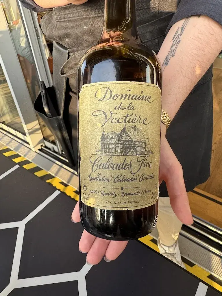 Elgoofyes23_L ETAGE DEAUVILLE_Deauville_review