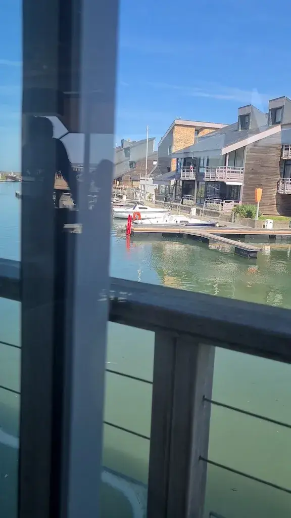 La Péniche_Deauville_slider_image_2