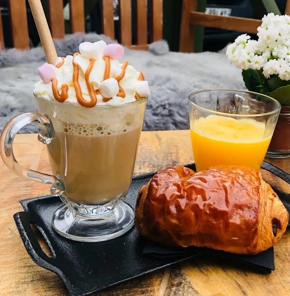 chez Clairon_Deauville_slider_image_3