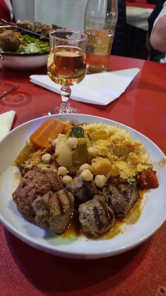 Aline Le roux_La Maison du Bonheur_Rouen_review