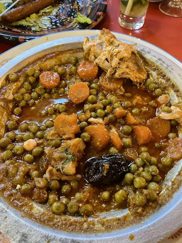 wenxia zhang_La Maison du Bonheur_Rouen_review