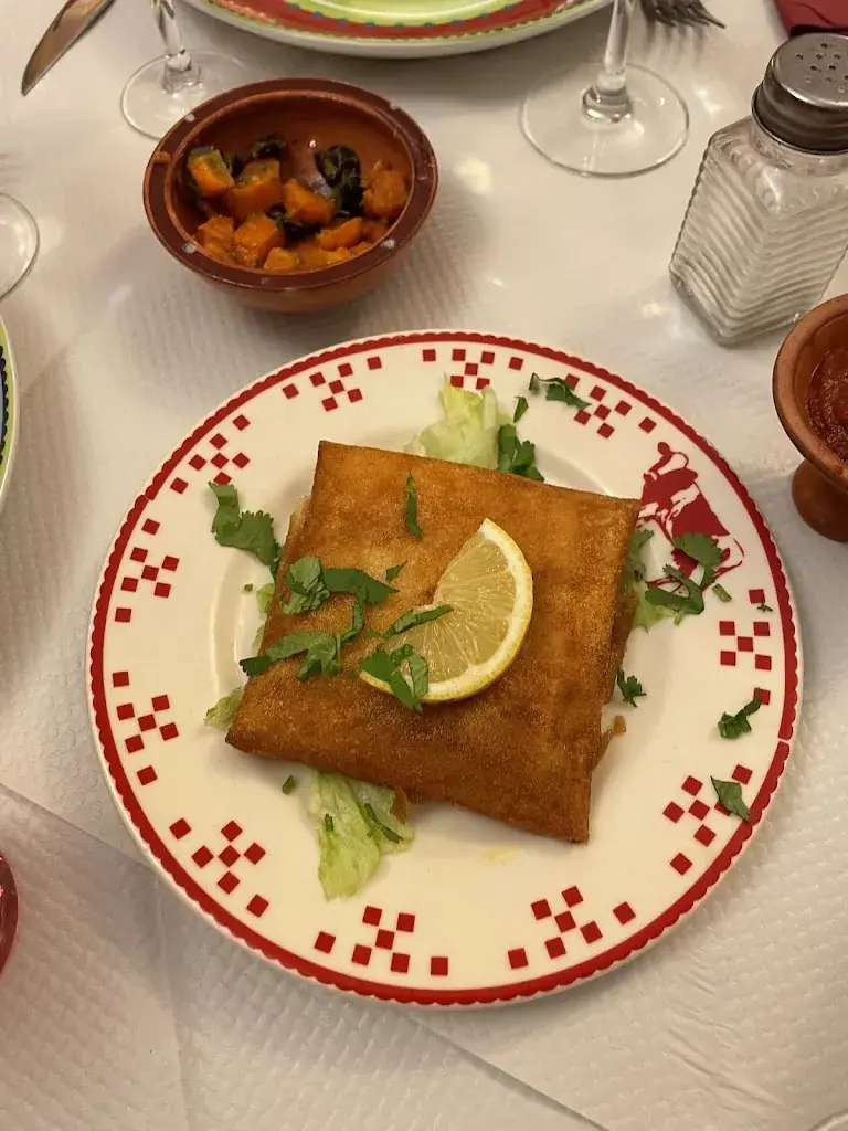 Karl Azrak_La Rose des Sables_Rouen_review