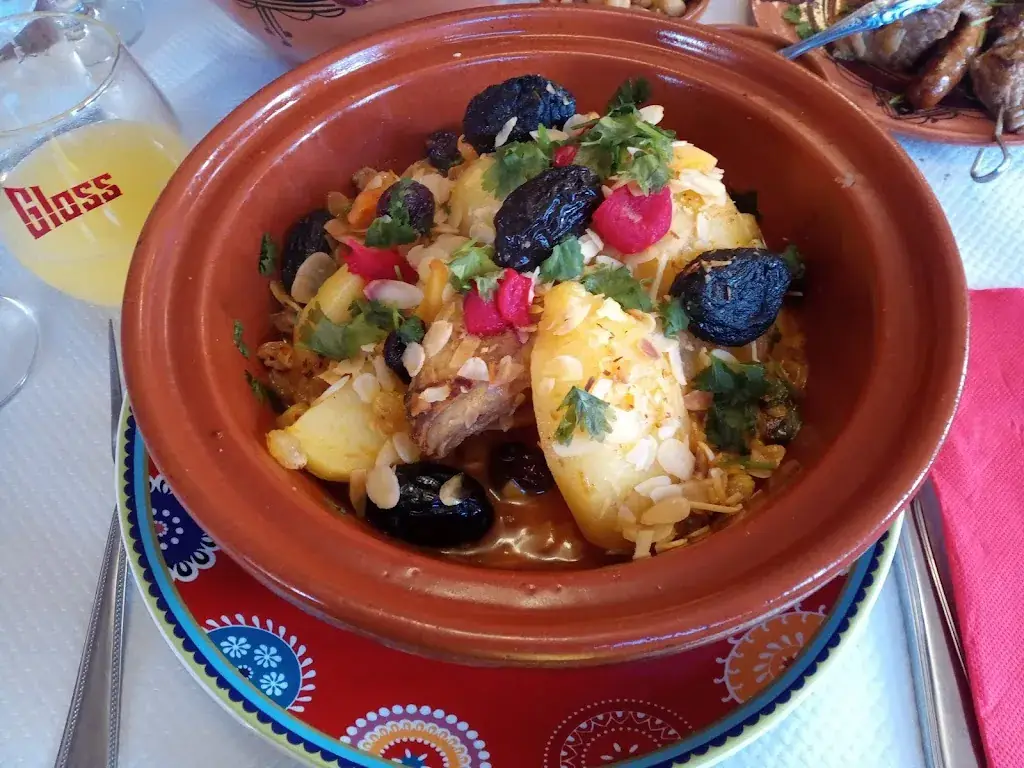 Inda Phelps_La Rose des Sables_Rouen_review