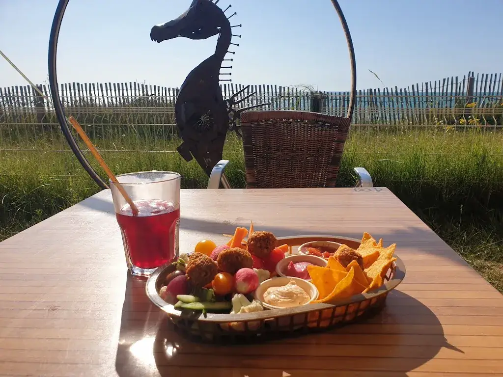 Virginie de Gheldere_Le Bistrot de la plage_Donville-les-Bains_review