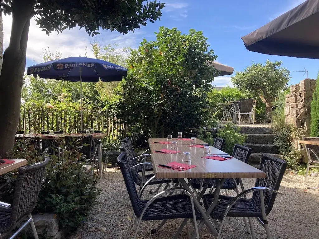 L'Echauguette restaurant in Poiraie