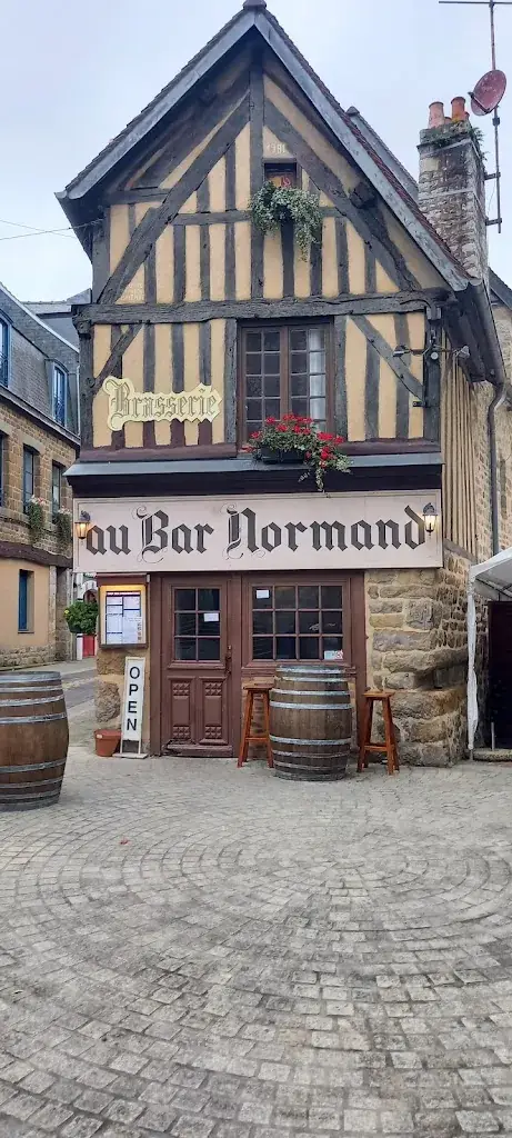 Michael Blairs_Au Bar Normand_Poiraie_review
