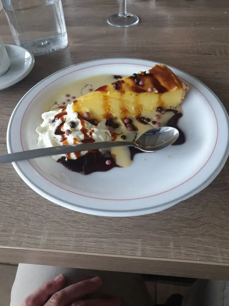 Fredrik B_Le Resto du 120_Poiraie_review