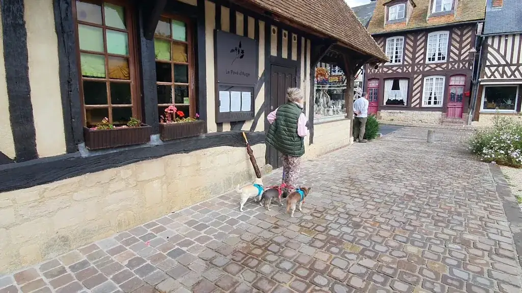 Le Pavé d'Auge_Beuvron-en-Auge_slider_image_2