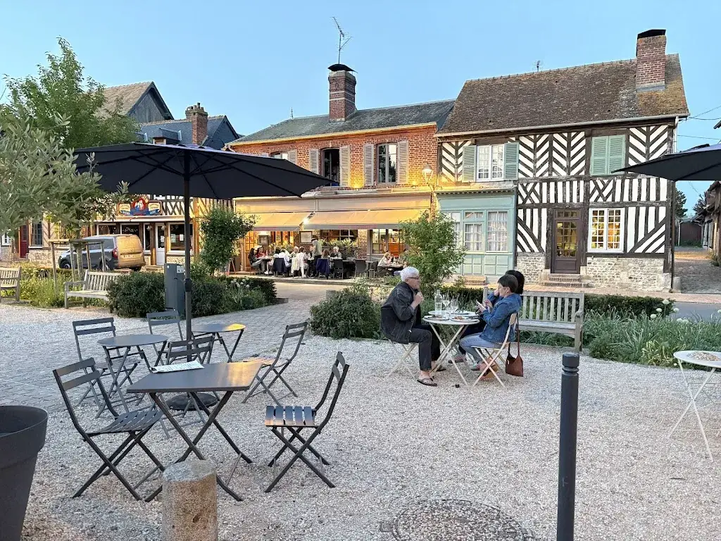 Lisa Micklewright_Café Forges_Beuvron-en-Auge_review