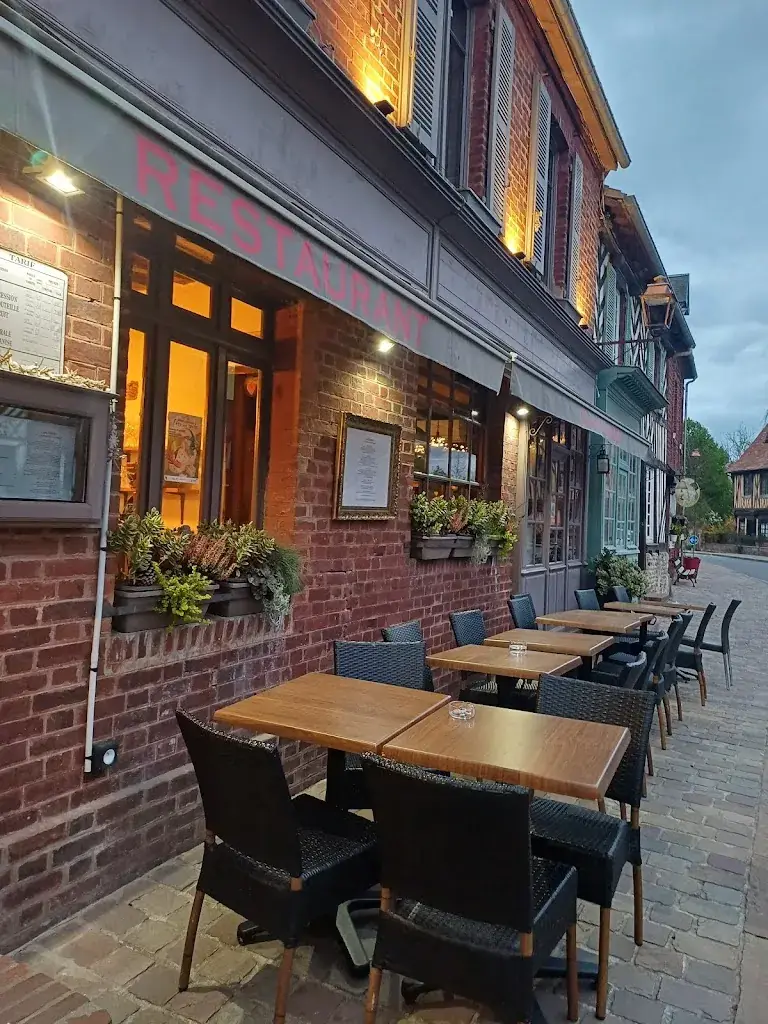 Café Forges restaurant in Beuvron-en-Auge