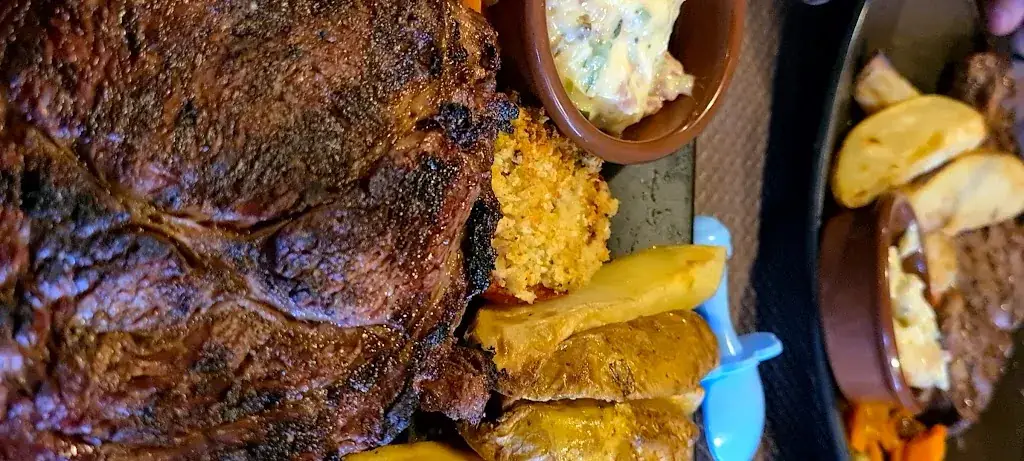 Café Forges_Beuvron-en-Auge_slider_image_2