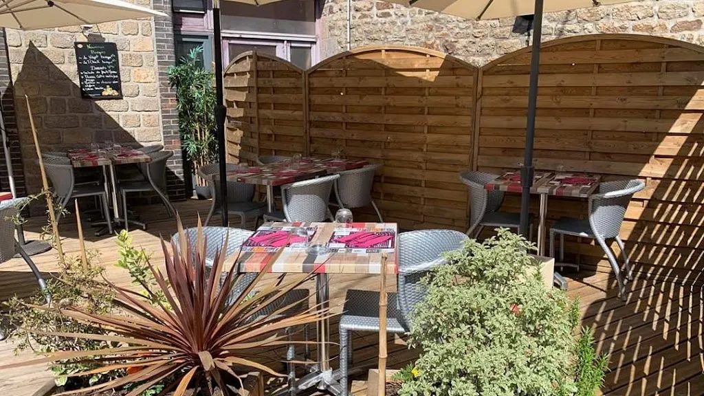 Restaurant Le Clapton Café restaurant in Chéris