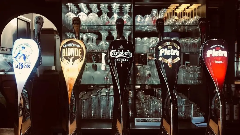 Restaurant Le Clapton Café_Chéris_slider_image_2