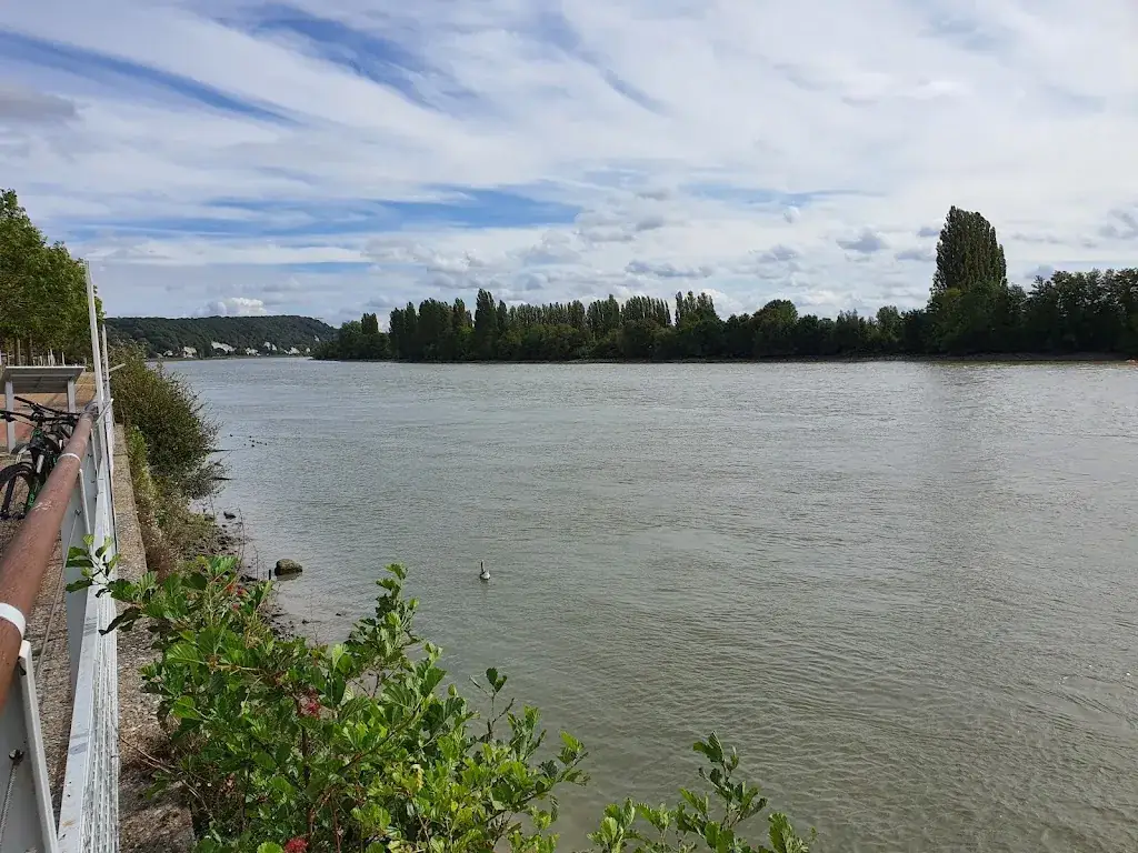 Au Fil de L'Eau_Duclair_slider_image_3